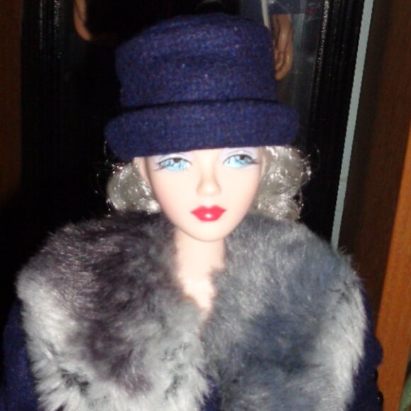 FABULOUS GRAND HOTEL REPLICA WORN BY GRETA GARBO-FABULOUS COAT,HAT-EXCELLENT- - Picture 7 of 7